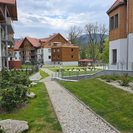 Apartmán Stone Hill Z Basenem I Widokiem Na Gory