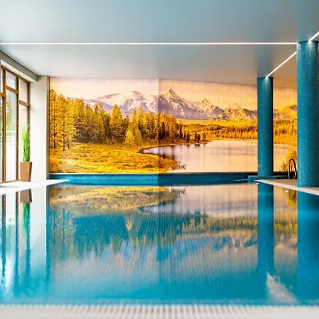 Stone Hill Z Basenem I Widokiem Na Gory Apartmán