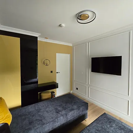 Stone Hill Z Basenem I Widokiem Na Gory 斯克拉斯卡波伦巴